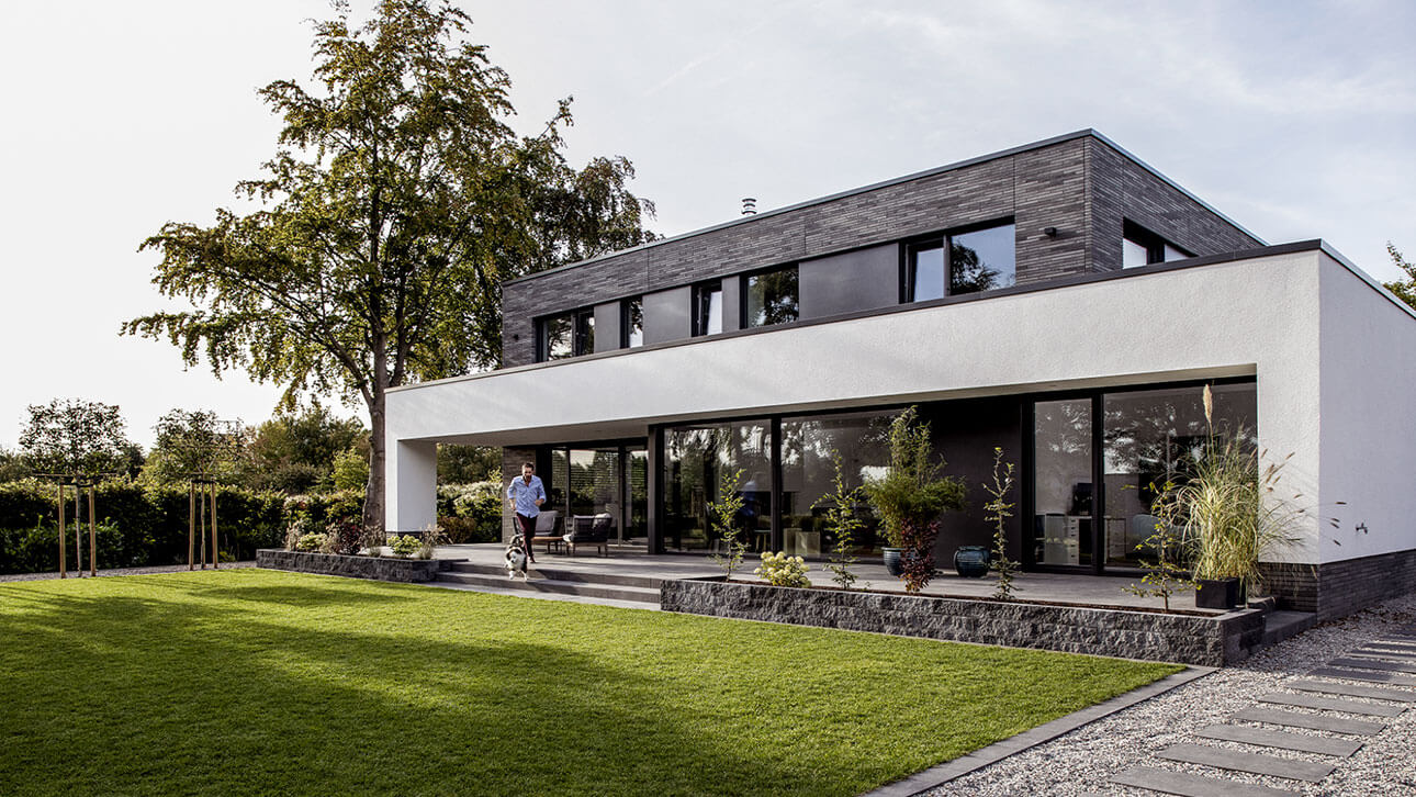 Homepage Fa. HOWO Fenster und Türen GmbH & Co: Startbild